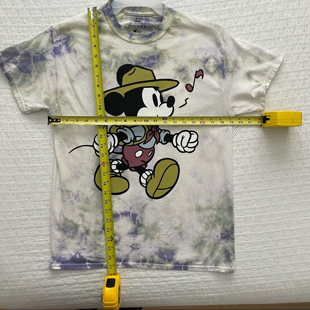 Disney Mickey Mouse Short Sleeve TShirt Medium Great Mickey Graphic NWT - Picture 4 of 5